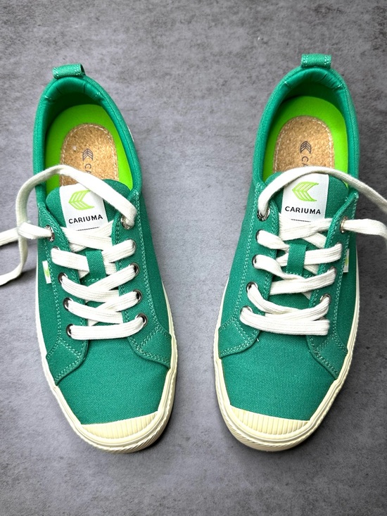 Cariuma Shoes - Cariuma Green Canvas Sneakers Women’s Size 9